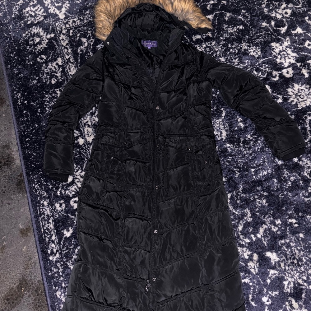 Madden Girl Black Puffer Coat with Faux Fur Hood